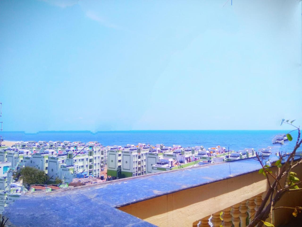 Beach Penthouse, Chennai Bed & Breakfast Exterior photo
